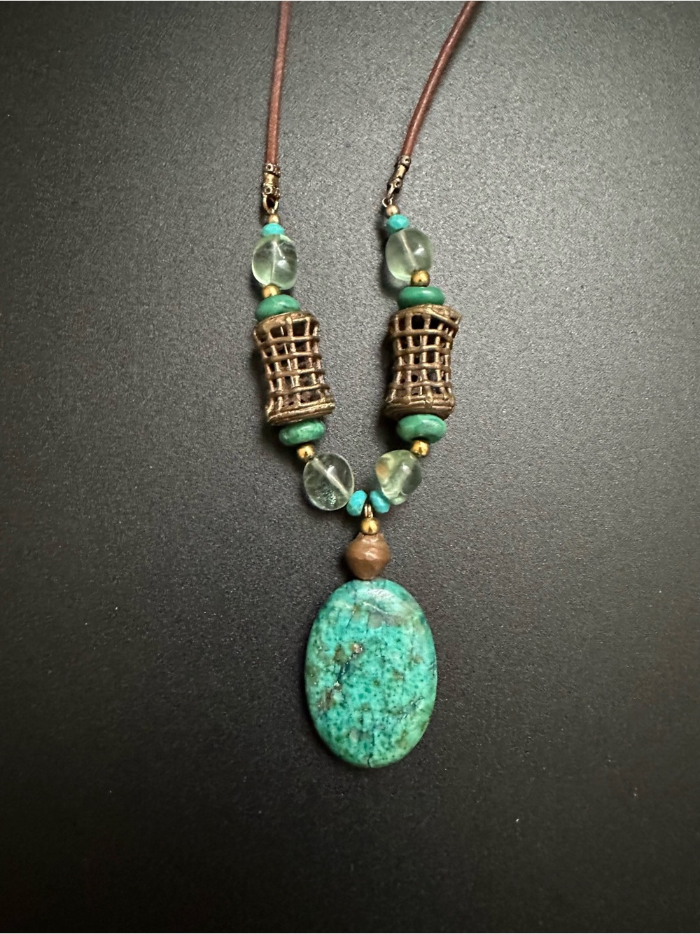 Vintage genuine turquoise oval pendant necklace